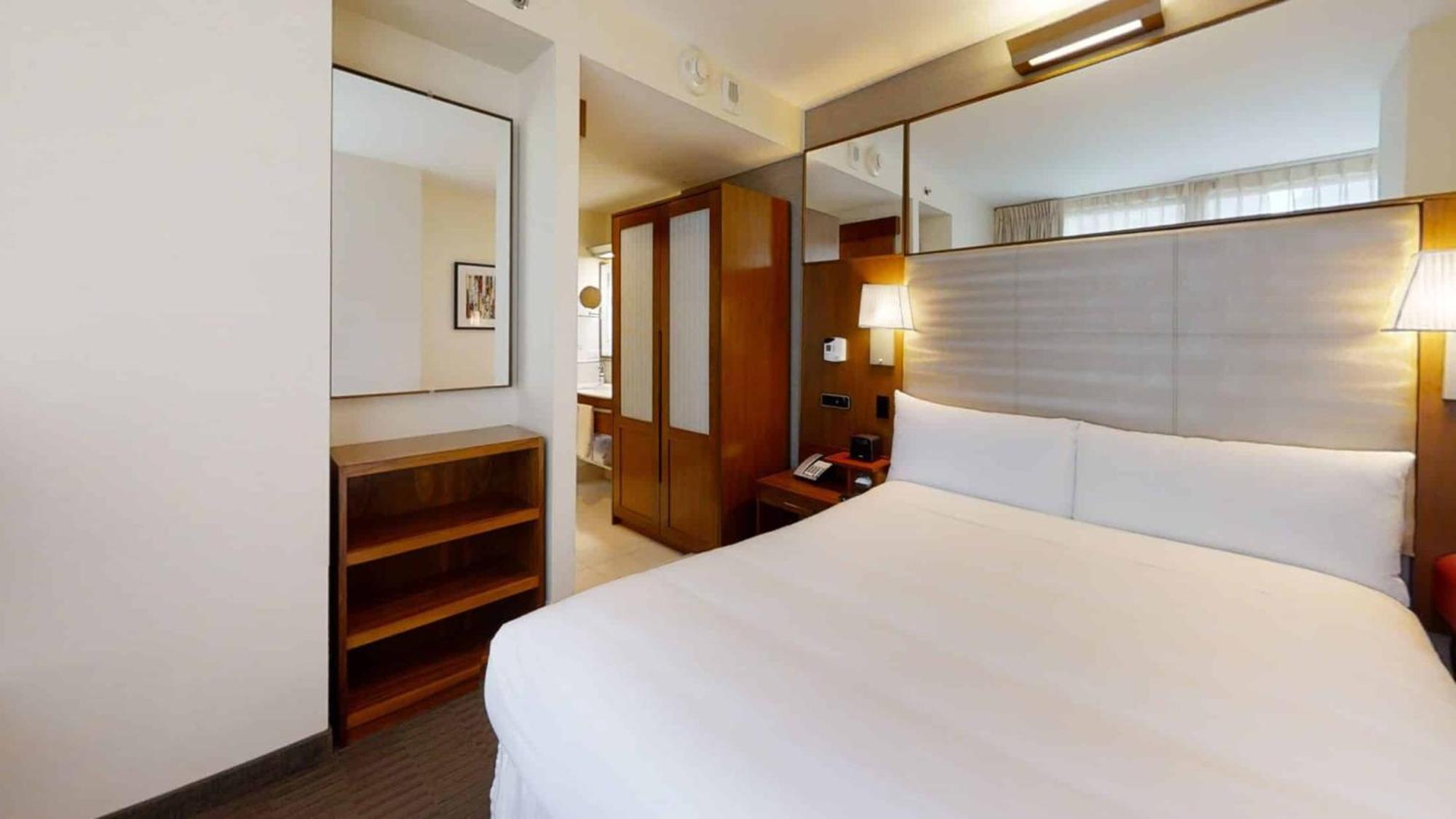 Club Quarters Hotel Grand Central, New York City Room photo